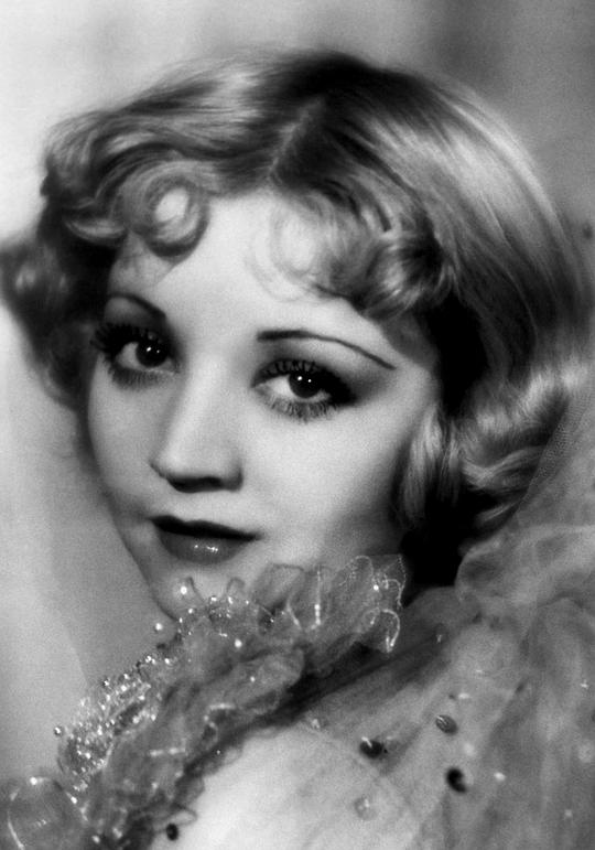 爱丽斯·怀特 Alice White