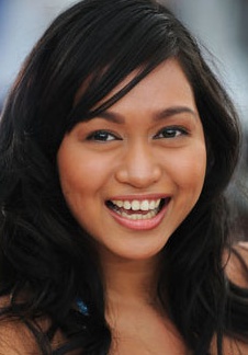 梅赛德丝·卡布莱 Mercedes Cabral