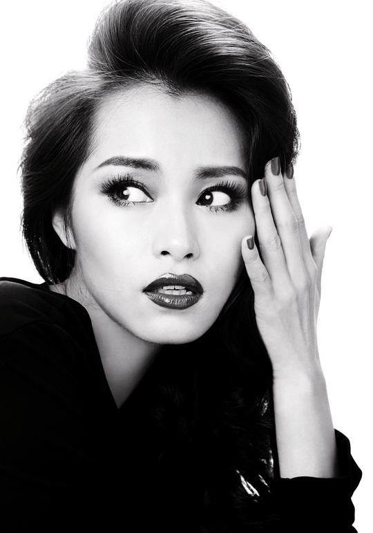 田蕾希 Leixi Tian