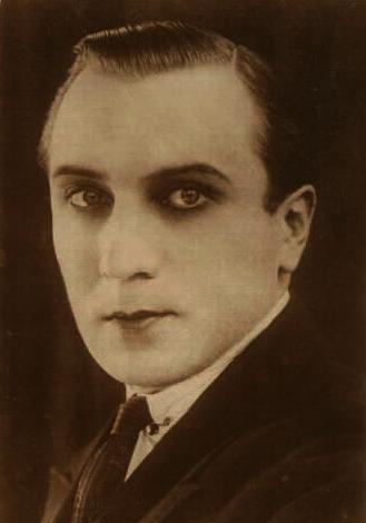 伊万·莫兹尤辛 Ivan Mozzhukhin