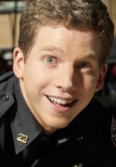 斯塔克·桑德斯 Stark Sands