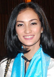 阿蒂卡·哈西霍兰 Atiqah Hasiholan