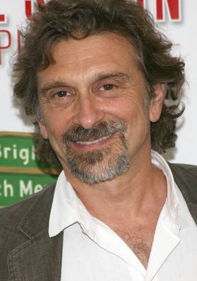 丹尼斯·布特斯卡里斯 Dennis Boutsikaris