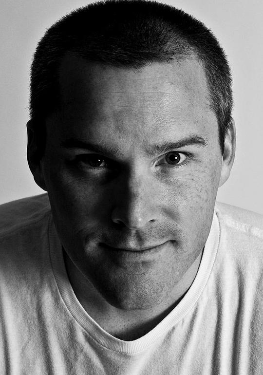 罗杰·克莱格·史密斯 Roger Craig Smith