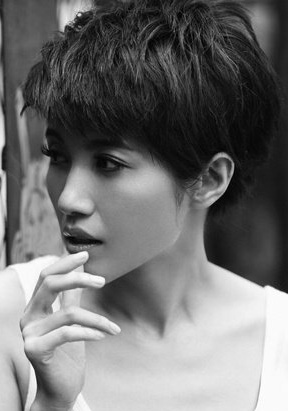 颜丙燕 Bingyan Yan