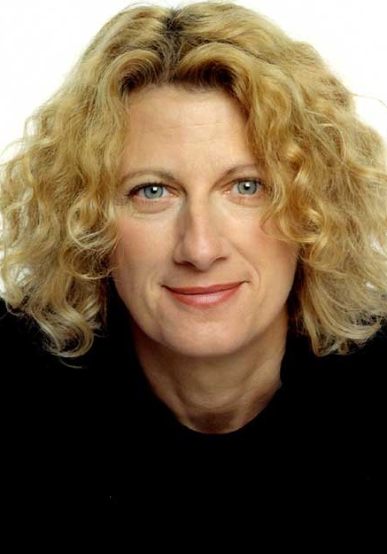 安杰拉·菲诺基亚罗 Angela Finocchiaro