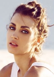 塔尼特·菲尼克斯 Tanit Phoenix