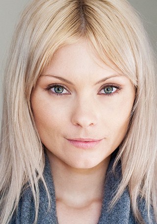 玛安娜·本灵 MyAnna Buring