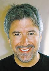 德兰·萨拉菲安 Deran Sarafian