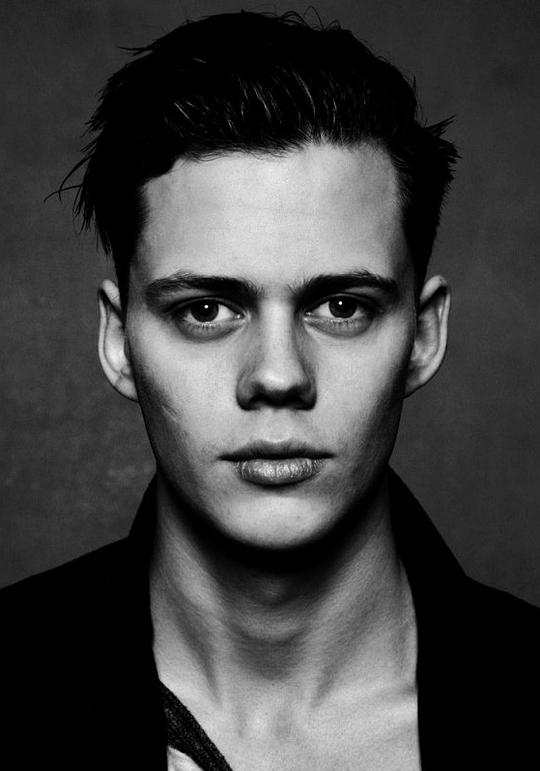 比尔·斯卡斯加德 Bill Skarsgård