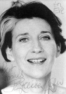 菲丽达·劳 Phyllida Law