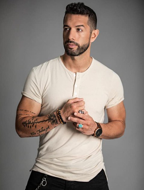 巴亚尔多·德·穆古拉 Bayardo De Murguia