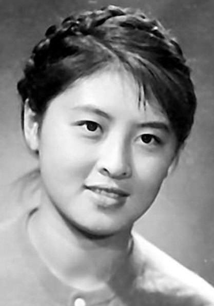杨丽坤 Likun Yang