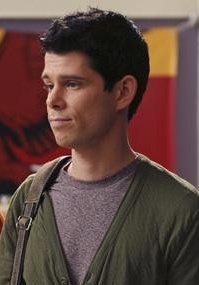 特拉维斯·昆汀·杨 Travis Quentin Young