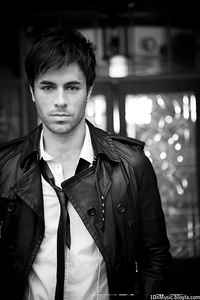 安立奎·伊格莱希亚斯 Enrique Iglesias