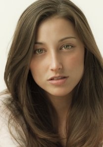 索菲亚·斯尼加 Sofía Sisniega