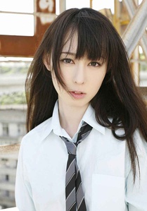 秋山莉奈 Rina Akiyama