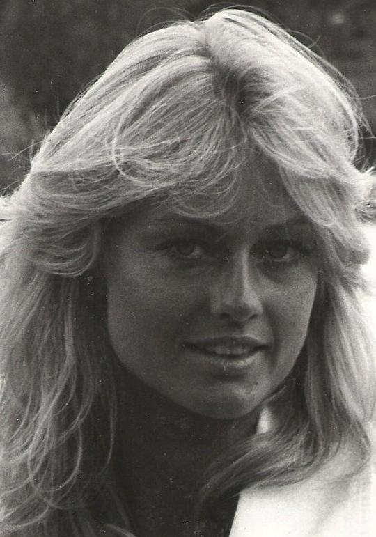 玛丽·史泰文 Mary Stavin