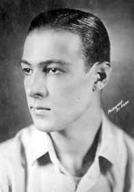 鲁道夫·瓦伦蒂诺 Rudolph Valentino