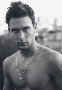 诺亚·米尔斯 Noah Mills