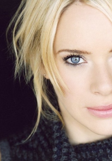 安妮·布尔格斯特德 Annie Burgstede