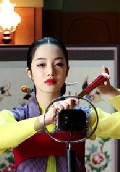 黄宝罗 Bo-ra Hwang