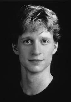 伊桑·斯蒂费尔 Ethan Stiefel