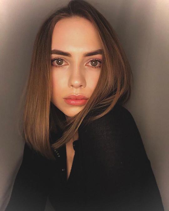 亚娜·延扎耶娃 Yana Enzhaeva