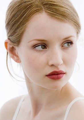 艾米莉·布朗宁 Emily Browning