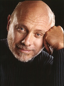 埃克托尔·埃利松多 Hector Elizondo