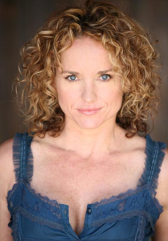 卡琳·莫维尔 Caryn Mower