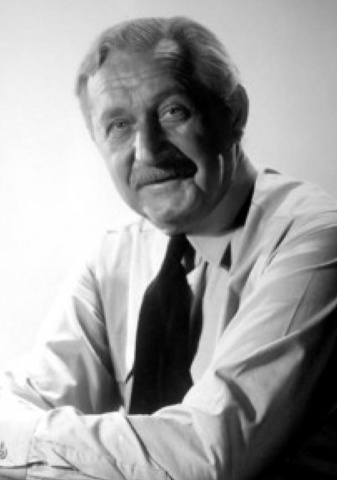 斯坦利·安德鲁斯 Stanley Andrews