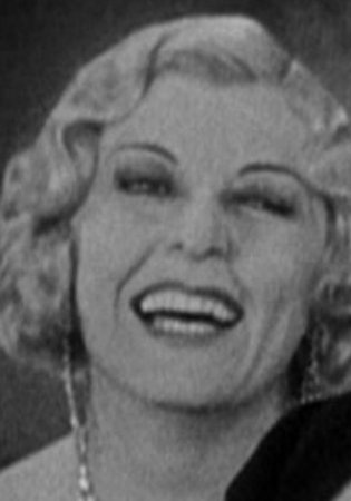 格特鲁德·阿斯特 Gertrude Astor