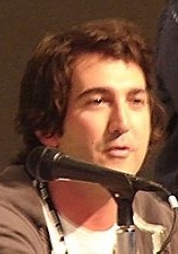 乔什·施瓦兹 Josh Schwartz