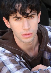怀亚特·芬纳 Wyatt Fenner