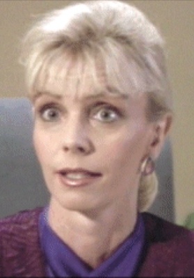 珍妮弗·爱德华兹 Jennifer Edwards