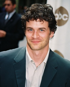 汤姆·艾弗瑞特·斯科特 Tom Everett Scott