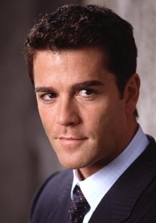 亚尼克·比森 Yannick Bisson
