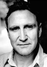 马克·麦克盖恩 Mark McGann