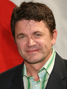 约翰·迈克尔·辛吉斯 John Michael Higgins