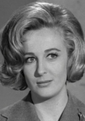 毛拉·麦吉维尼 Maura McGiveney