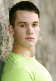 汤姆·斯蒂文斯 Tom Stevens