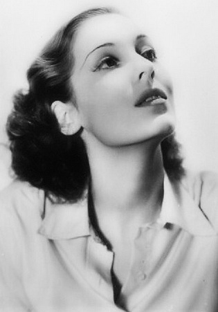 瓦莱莉娅·霍布森 Valerie Hobson