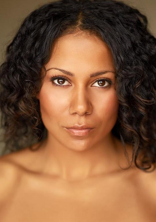 克里斯塔尔·巴林特 Crystal Balint