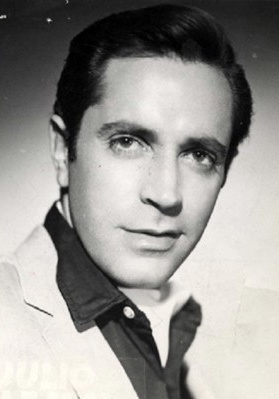 胡里奥·阿莱曼 Julio Alemán