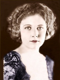 艾德娜·珀薇安丝 Edna Purviance