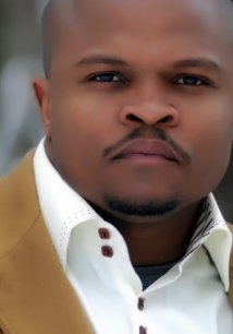 伊劳伊·辛格尔顿 IronE Singleton