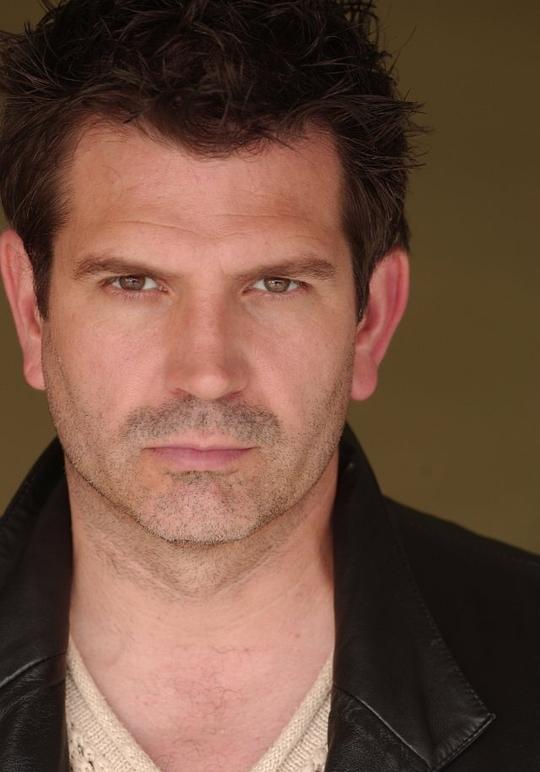 保罗·盖恩斯 Paul Ganus