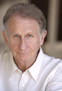 勒内·奥贝尔若努瓦 Rene Auberjonois