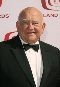 爱德华·阿斯纳 Edward Asner
